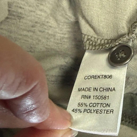 Camouflage Hoodie - Tee with front pocket - Picture 13 of 16